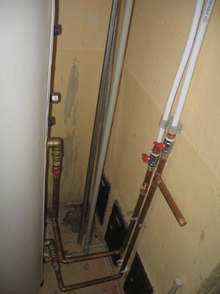 Rekonstrukce topného systému - Bystřice - Instalace nepřímotopného ohřívače 400l 2x spirála pro UT a solární panely